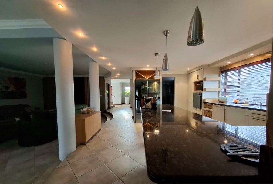 4 Bedroom Property for Sale in Haasendal Western Cape